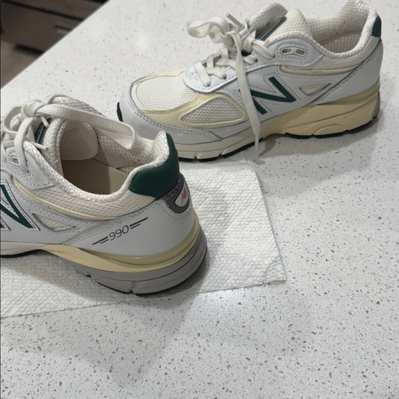 New Balance Women's Cream and Mint Sneakers - Picture 10 of 13